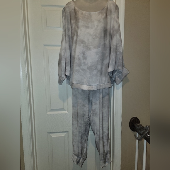 Soho Street for New York & Company Pants - NY & C Soho Street, Women's Gray Tie Dye Harem Style Lounge Pants Size XL